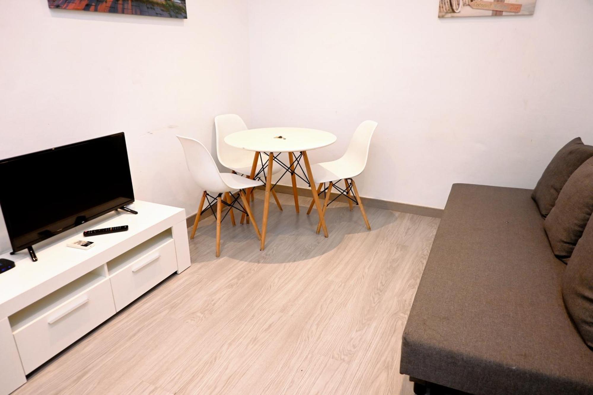 Homenfun Barcelona Les Corts エクステリア 写真